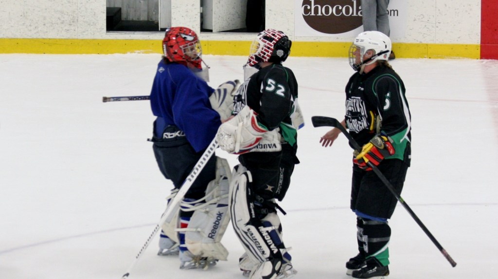 Plus de 500 joueuses de hockey pour le Tournoi de hockey féminin de Saint-Georges Desjardins