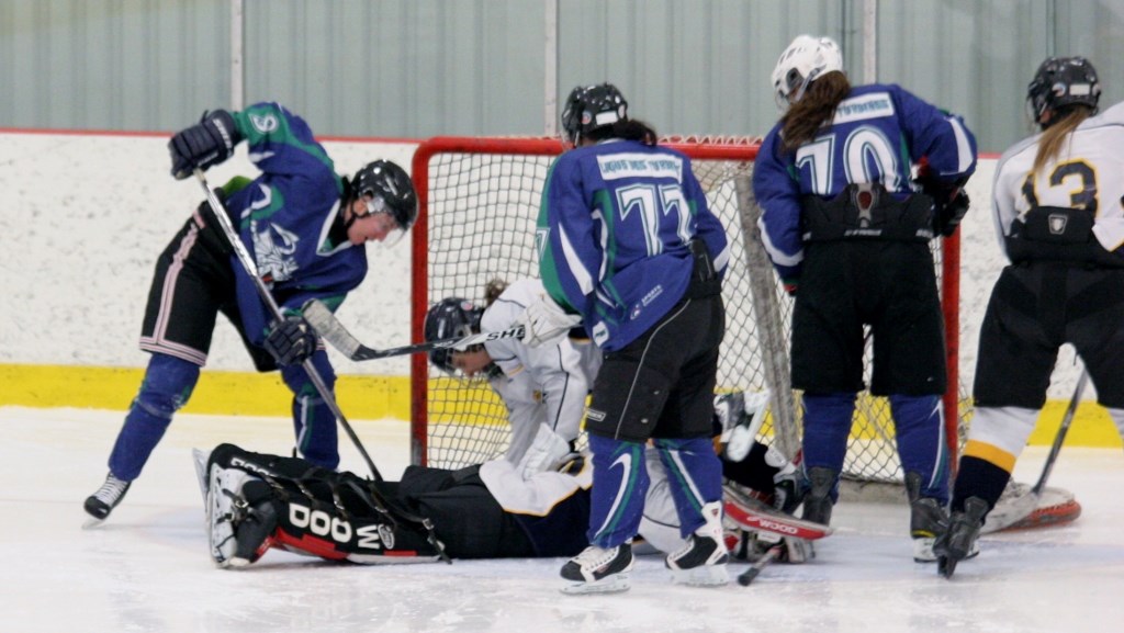 Le Tournoi de hockey féminin Desjardins couronne ses gagnantes