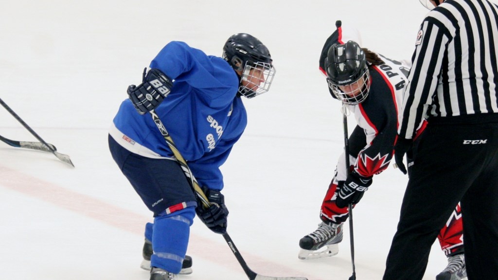 Le Tournoi de hockey féminin Desjardins couronne ses gagnantes