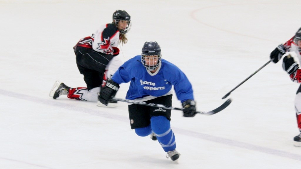 Le Tournoi de hockey féminin Desjardins couronne ses gagnantes