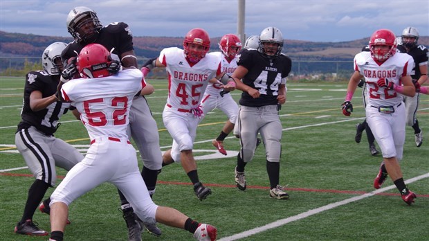 Les Dragons de la Beauce-Etchemin midget AAA dévoilent leur calendrier 2015