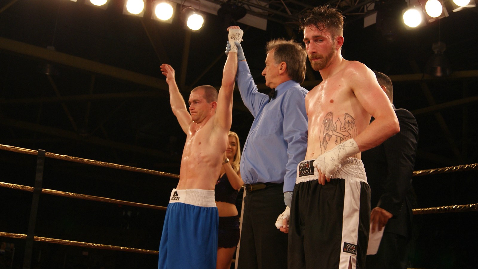 Damian Lawniczak l'emporte sur Kimmy St-Pierre