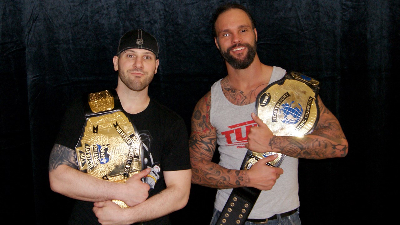Jean Verret (Johnny The Star) Champion UWD et Rémi Guay (Xander) Champion TUW