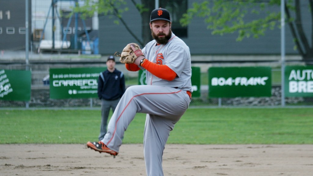 Les Jarrets Noirs écrasent Sainte-Foy/Sillery par la marque de 10-1