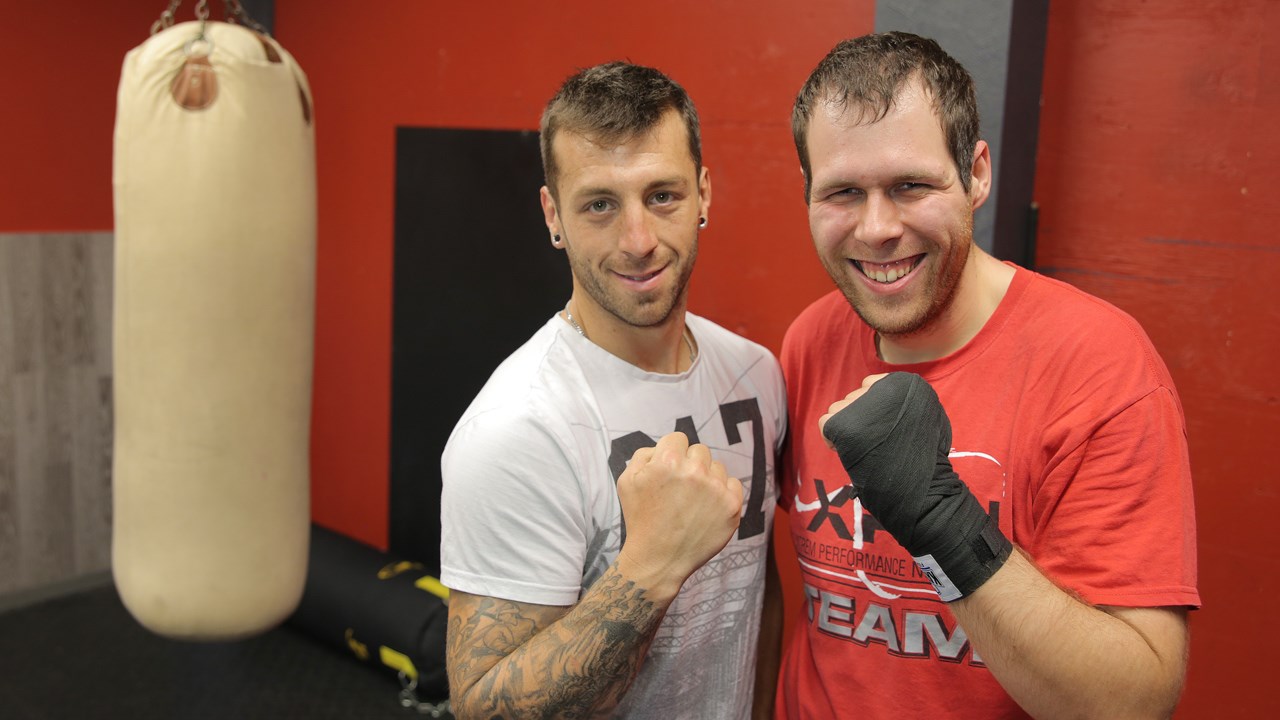 Gabriel Gignac en compagnie d'un de ses entraîneurs, Mike Breton.