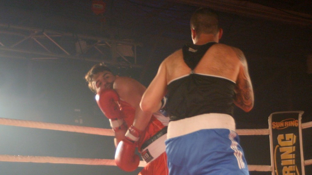 Gala de boxe Dooly's: Hubert Poulin l'emporte une fois de plus sur Bilodeau
