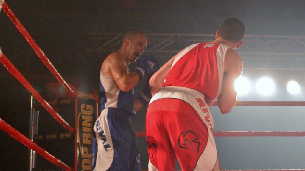 Gala de boxe Dooly's: Hubert Poulin l'emporte une fois de plus sur Bilodeau