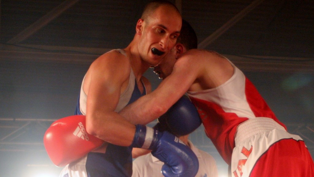 Gala de boxe Dooly's: Hubert Poulin l'emporte une fois de plus sur Bilodeau