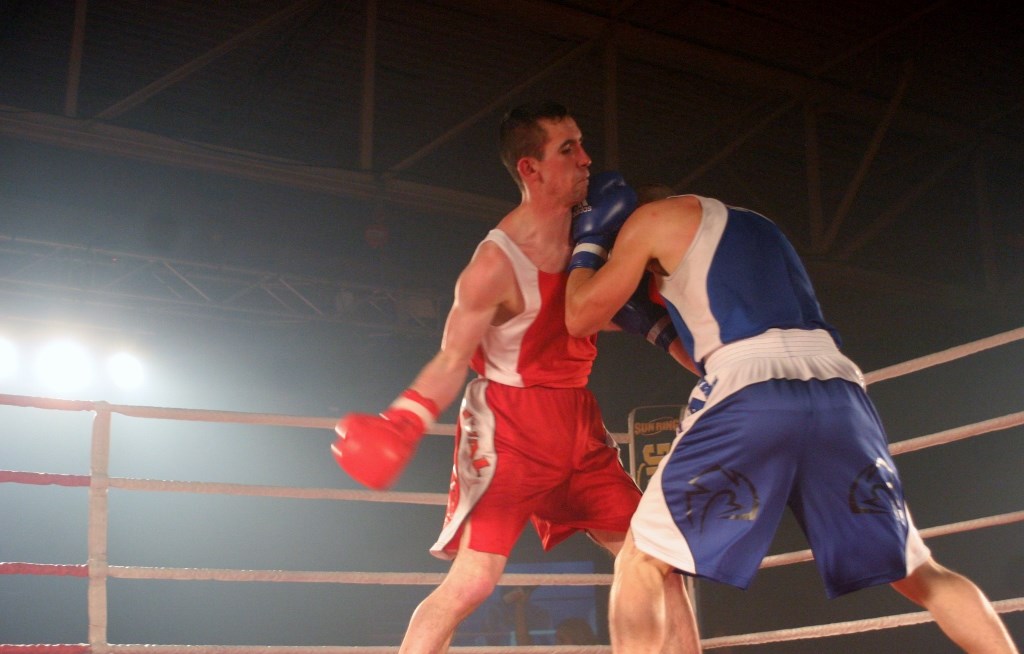 Gala de boxe Dooly's: Hubert Poulin l'emporte une fois de plus sur Bilodeau