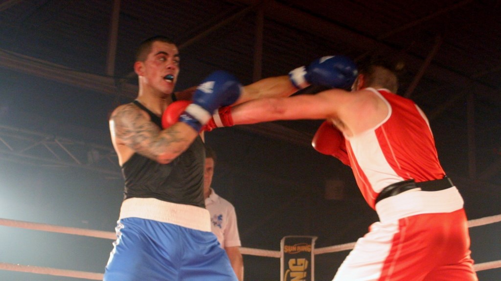 Gala de boxe Dooly's: Hubert Poulin l'emporte une fois de plus sur Bilodeau