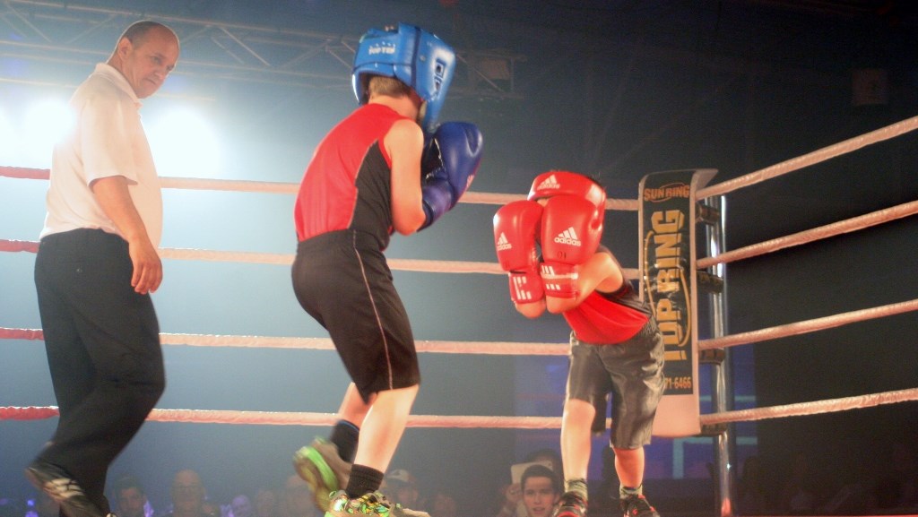 Gala de boxe Dooly's: Hubert Poulin l'emporte une fois de plus sur Bilodeau