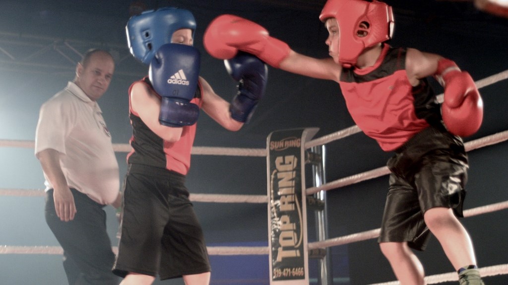 Gala de boxe Dooly's: Hubert Poulin l'emporte une fois de plus sur Bilodeau