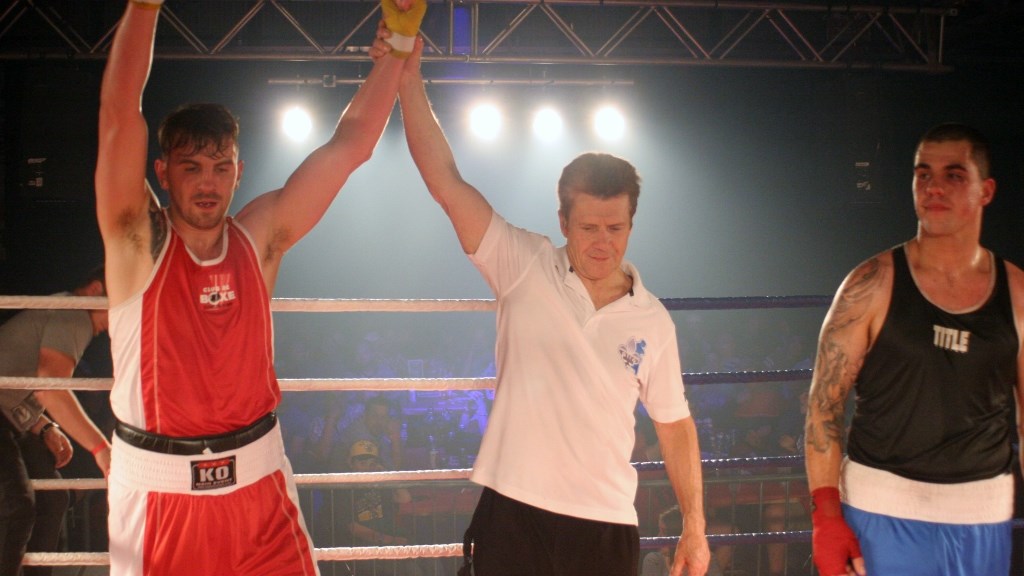 Gala de boxe Dooly's: Hubert Poulin l'emporte une fois de plus sur Bilodeau