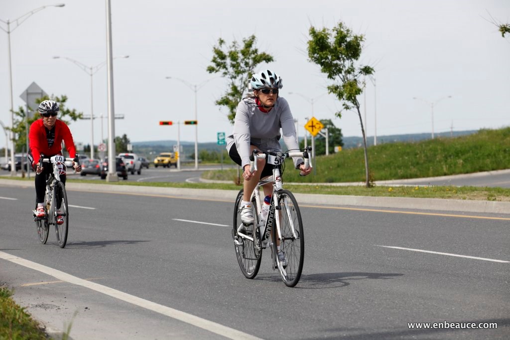 Alexandre Mathieu remporte le GranFondo Colnago 2015 sous un ciel idéal