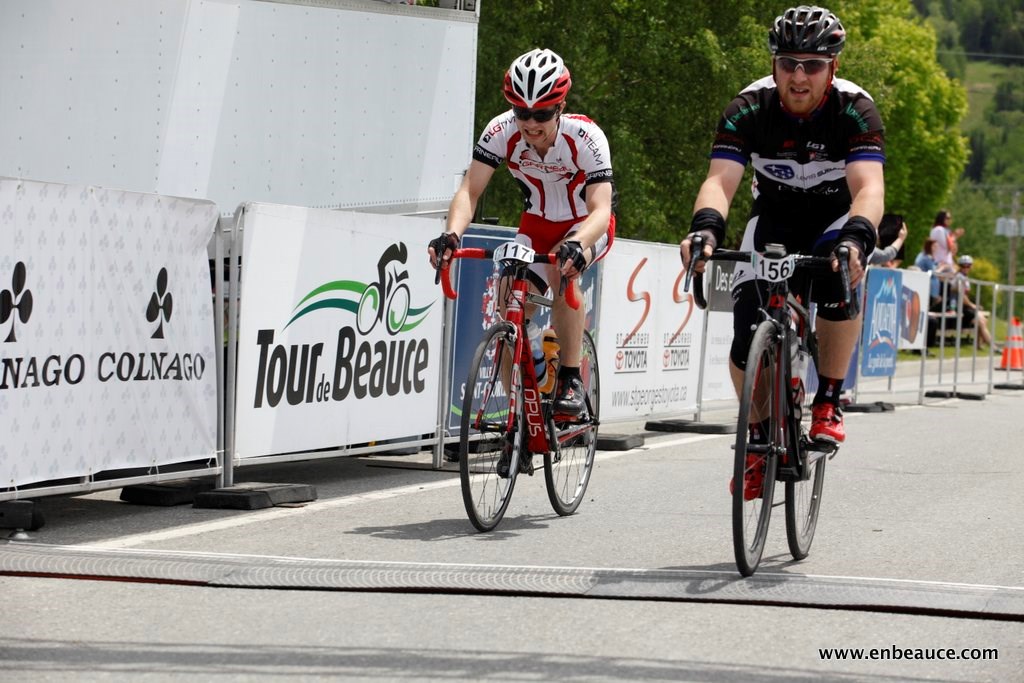 Alexandre Mathieu remporte le GranFondo Colnago 2015 sous un ciel idéal