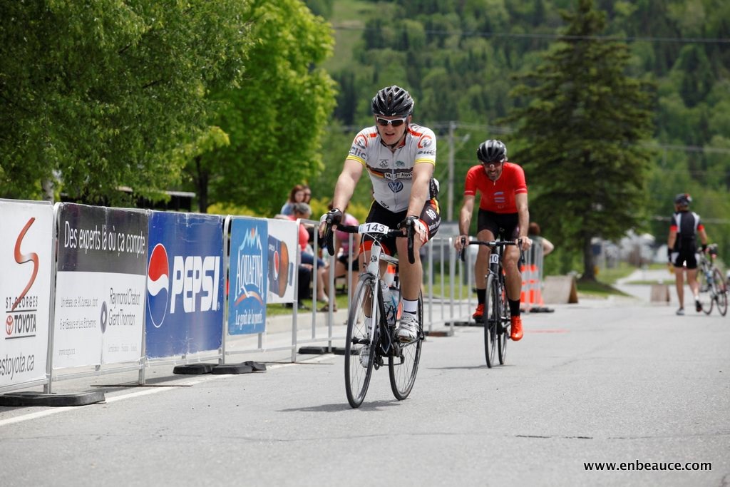 Alexandre Mathieu remporte le GranFondo Colnago 2015 sous un ciel idéal