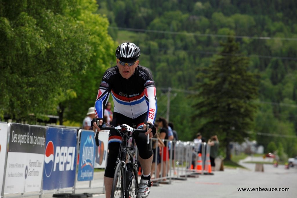 Alexandre Mathieu remporte le GranFondo Colnago 2015 sous un ciel idéal