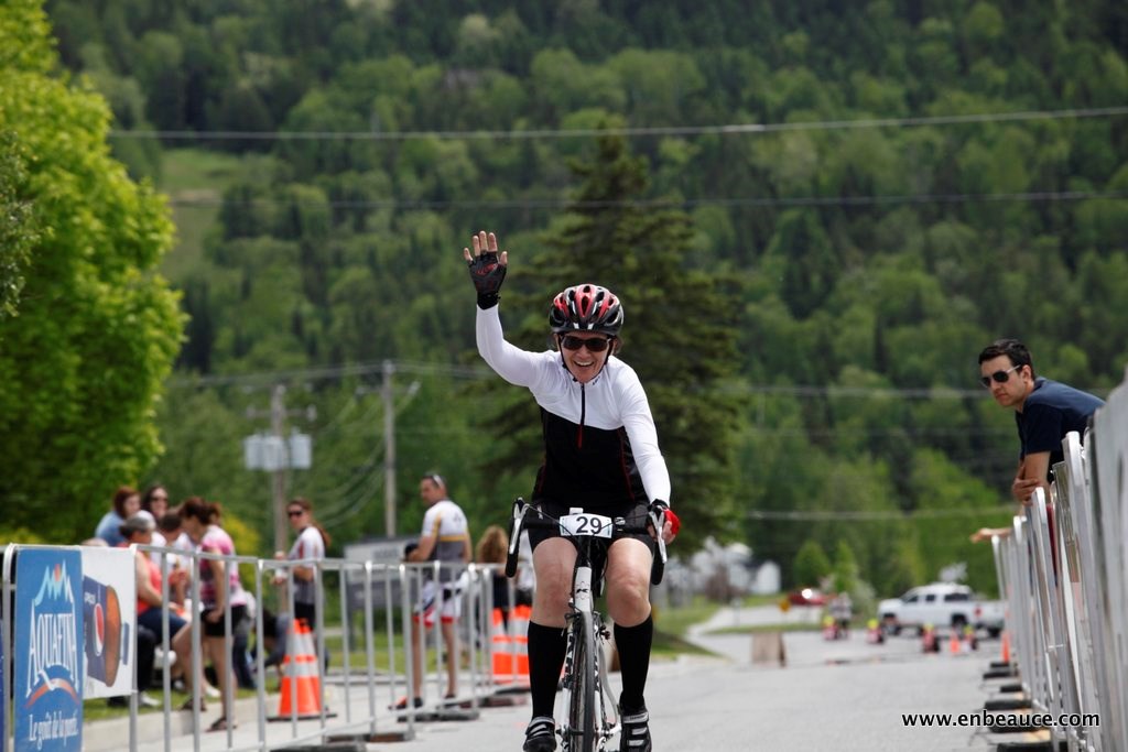Alexandre Mathieu remporte le GranFondo Colnago 2015 sous un ciel idéal