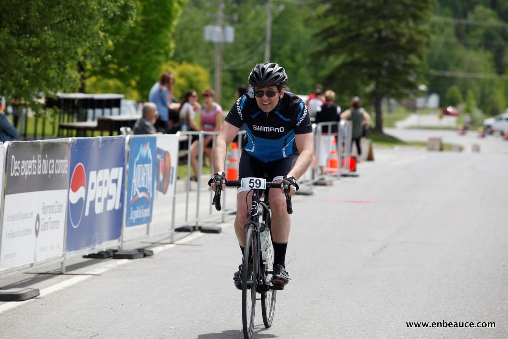Alexandre Mathieu remporte le GranFondo Colnago 2015 sous un ciel idéal