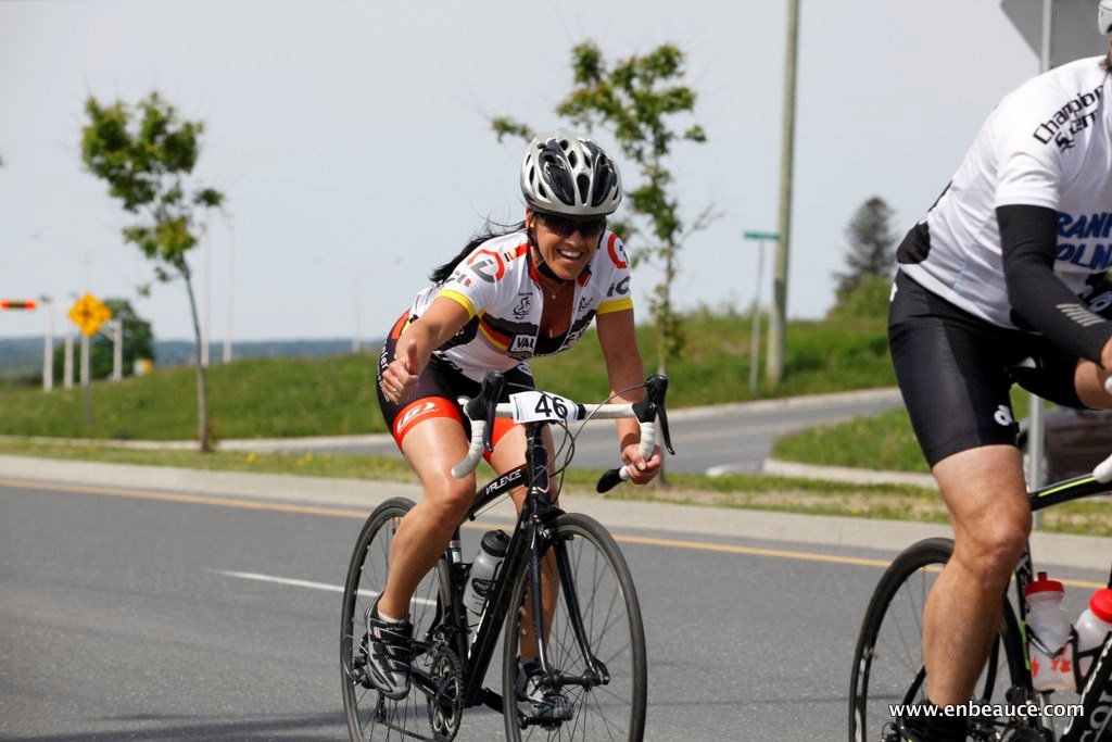 Alexandre Mathieu remporte le GranFondo Colnago 2015 sous un ciel idéal