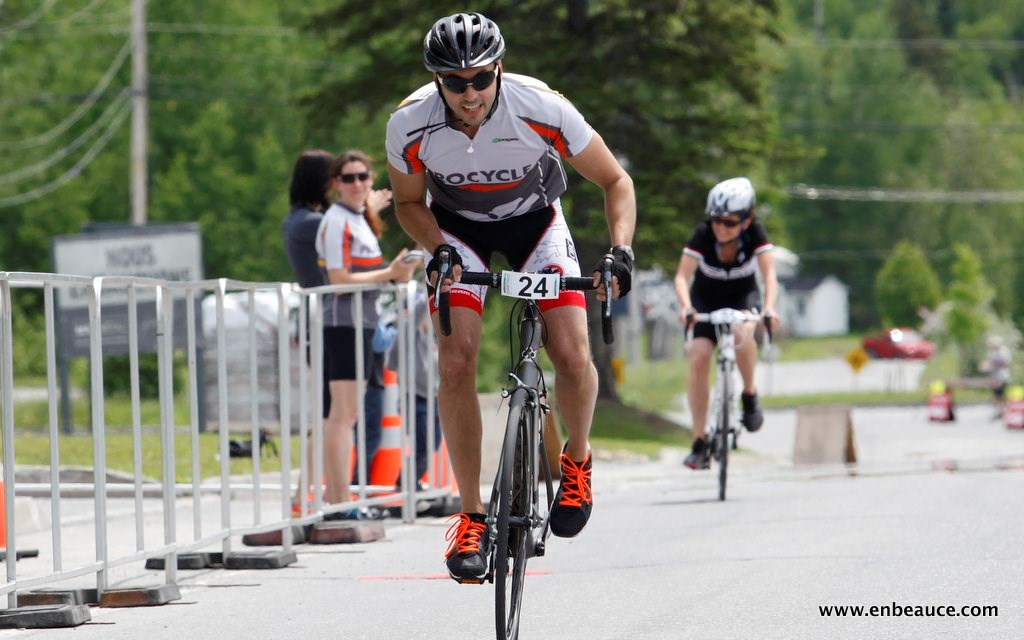 Alexandre Mathieu remporte le GranFondo Colnago 2015 sous un ciel idéal