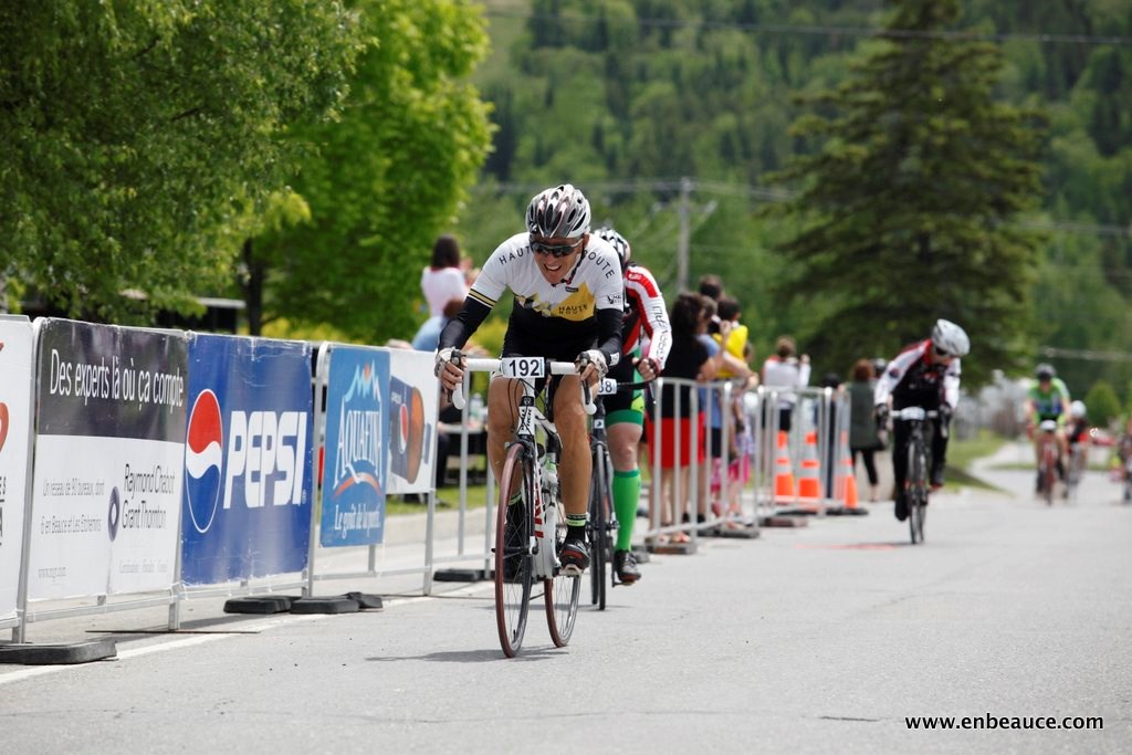 Alexandre Mathieu remporte le GranFondo Colnago 2015 sous un ciel idéal