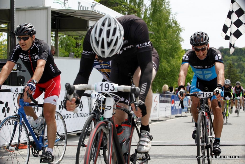 Alexandre Mathieu remporte le GranFondo Colnago 2015 sous un ciel idéal