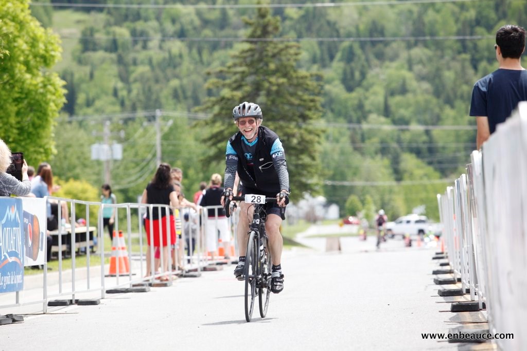 Alexandre Mathieu remporte le GranFondo Colnago 2015 sous un ciel idéal