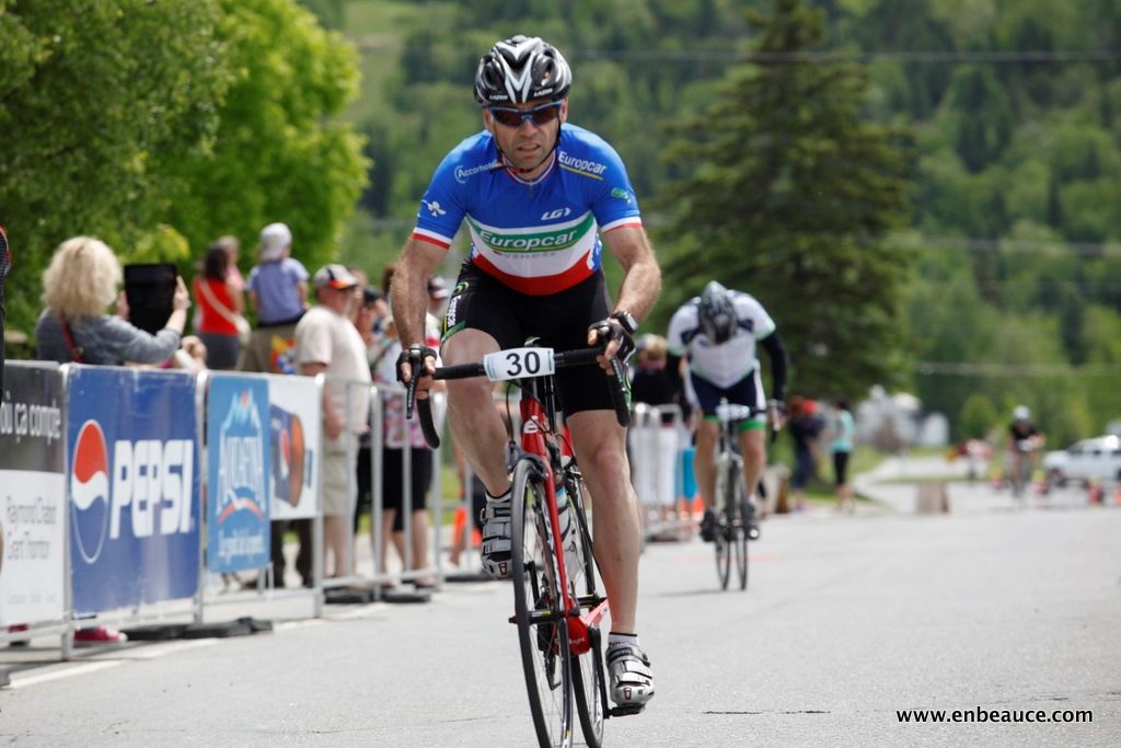 Alexandre Mathieu remporte le GranFondo Colnago 2015 sous un ciel idéal