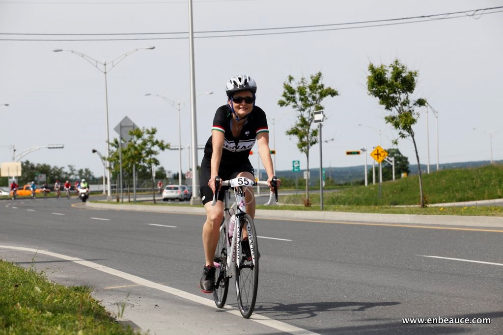 Alexandre Mathieu remporte le GranFondo Colnago 2015 sous un ciel idéal