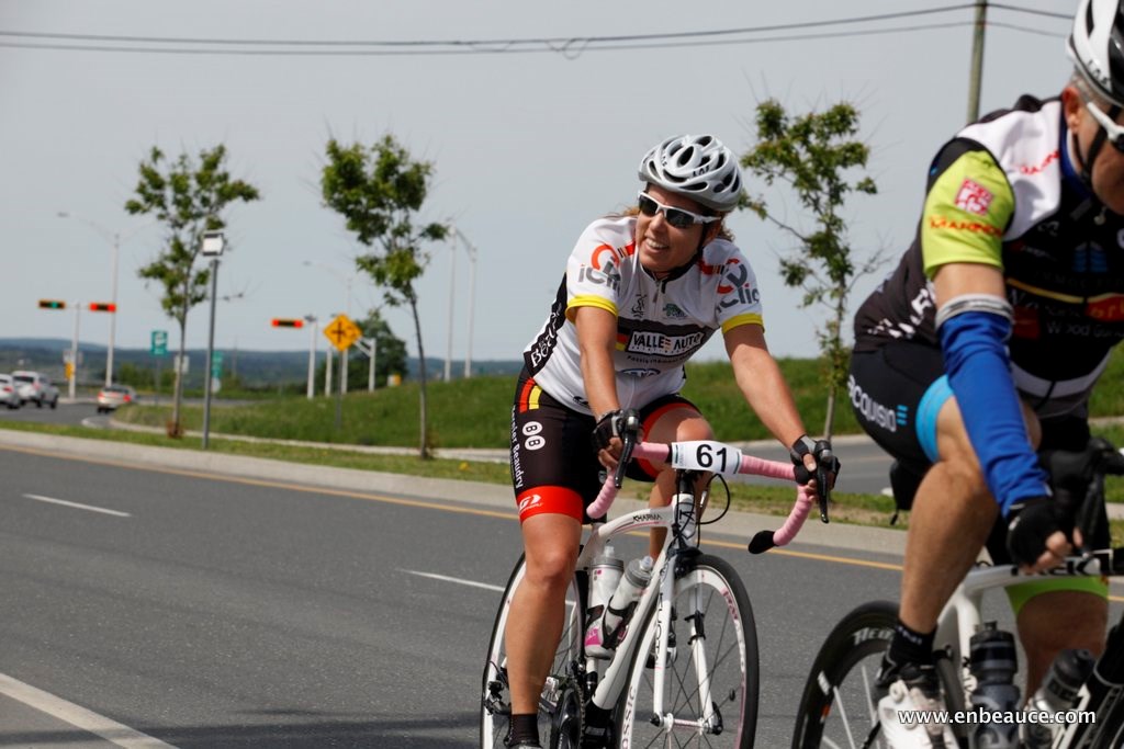 Alexandre Mathieu remporte le GranFondo Colnago 2015 sous un ciel idéal