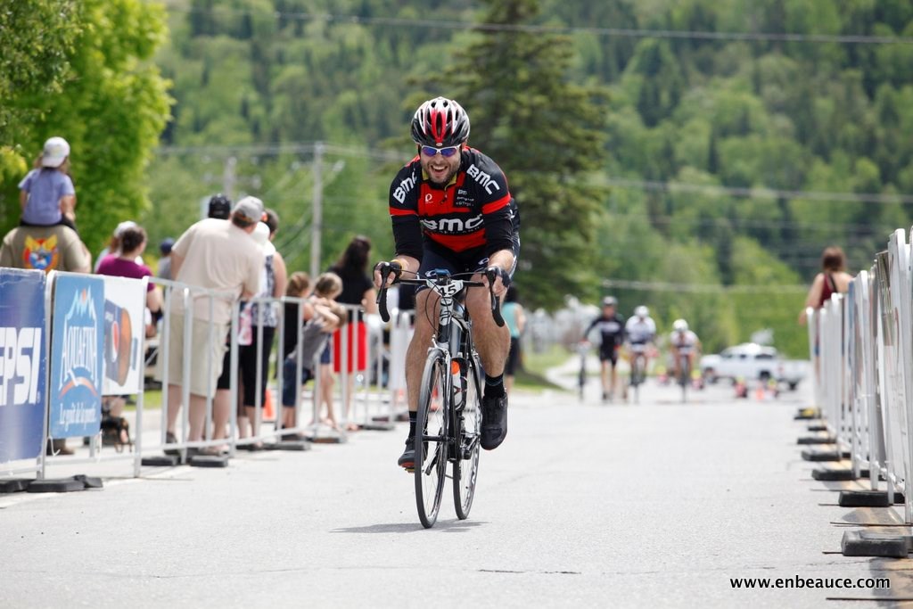 Alexandre Mathieu remporte le GranFondo Colnago 2015 sous un ciel idéal