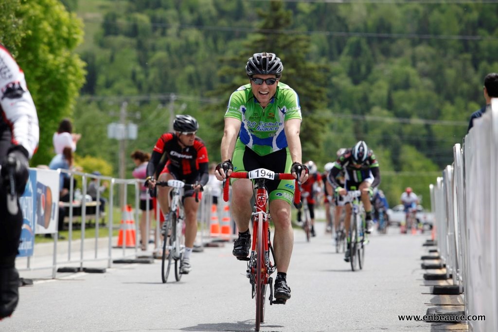 Alexandre Mathieu remporte le GranFondo Colnago 2015 sous un ciel idéal