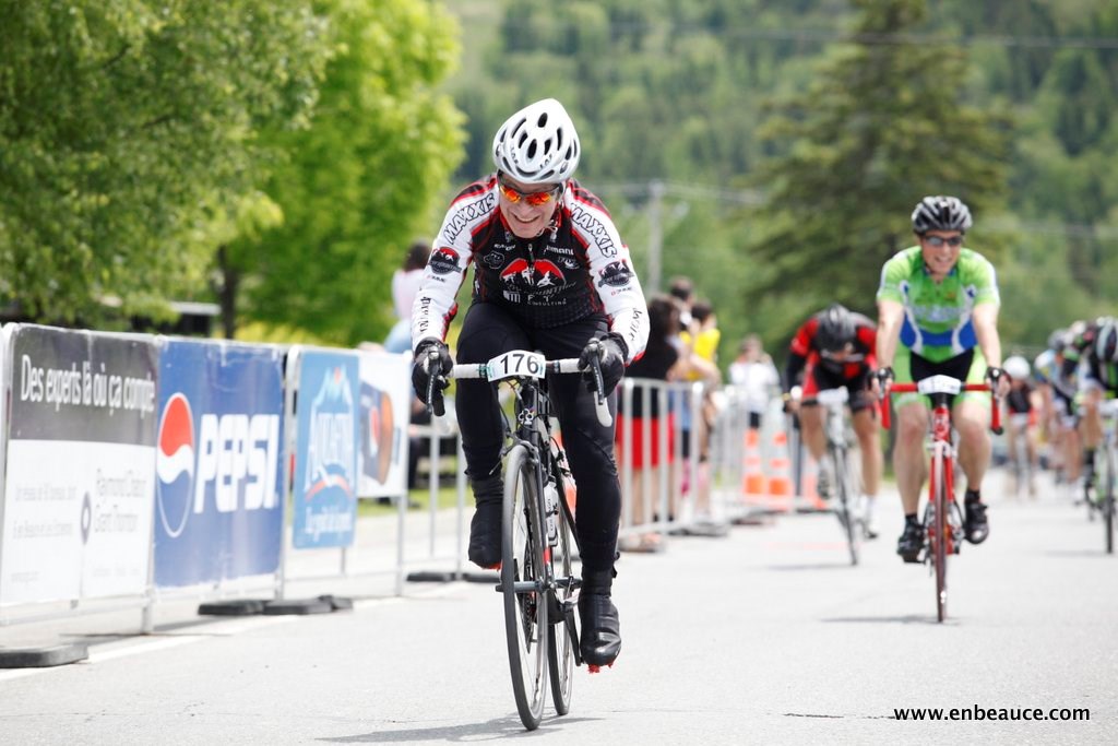 Alexandre Mathieu remporte le GranFondo Colnago 2015 sous un ciel idéal