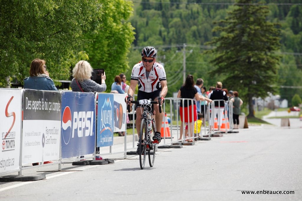 Alexandre Mathieu remporte le GranFondo Colnago 2015 sous un ciel idéal