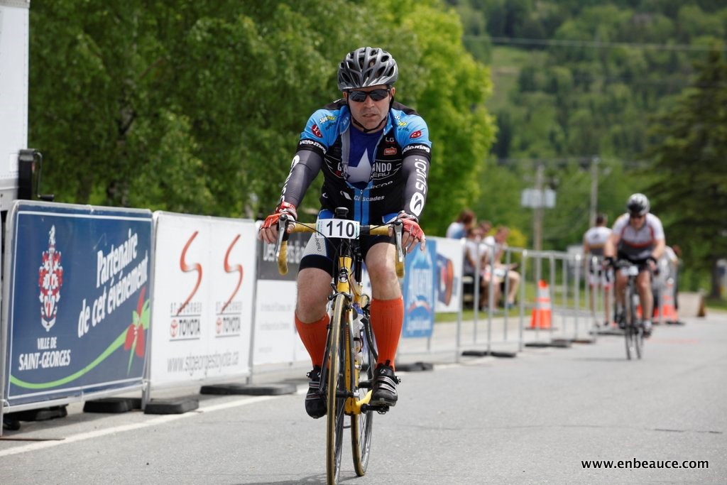 Alexandre Mathieu remporte le GranFondo Colnago 2015 sous un ciel idéal