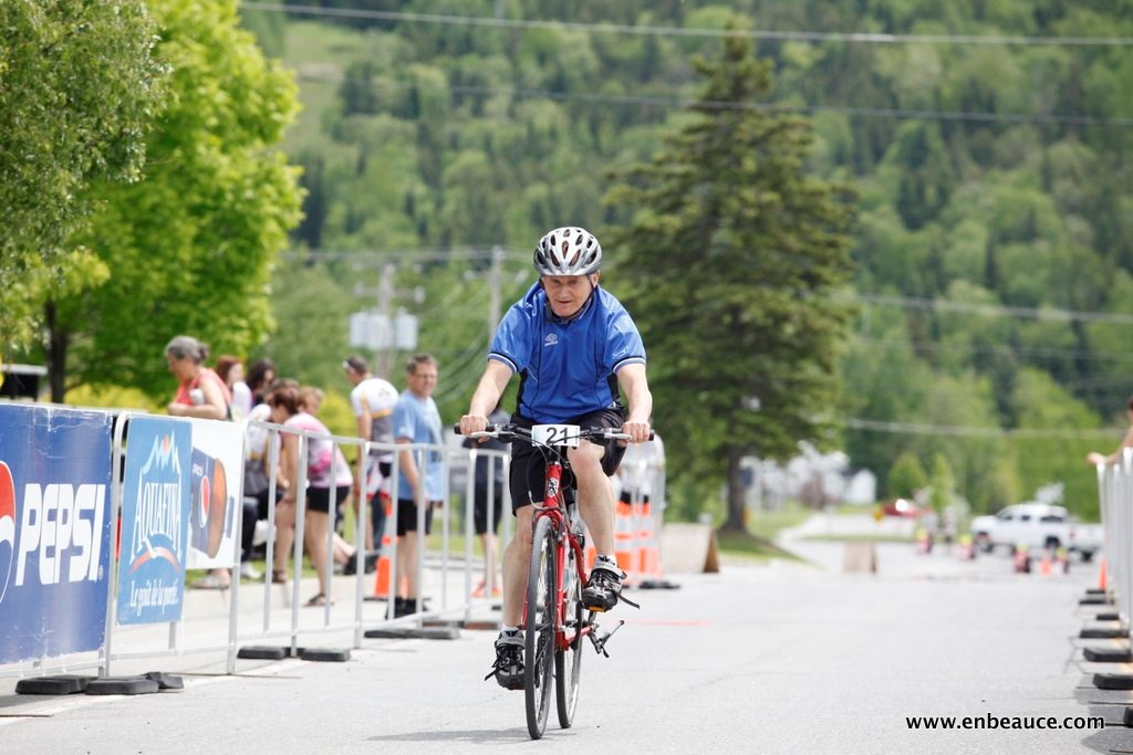 Alexandre Mathieu remporte le GranFondo Colnago 2015 sous un ciel idéal