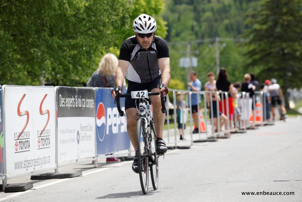 Alexandre Mathieu remporte le GranFondo Colnago 2015 sous un ciel idéal