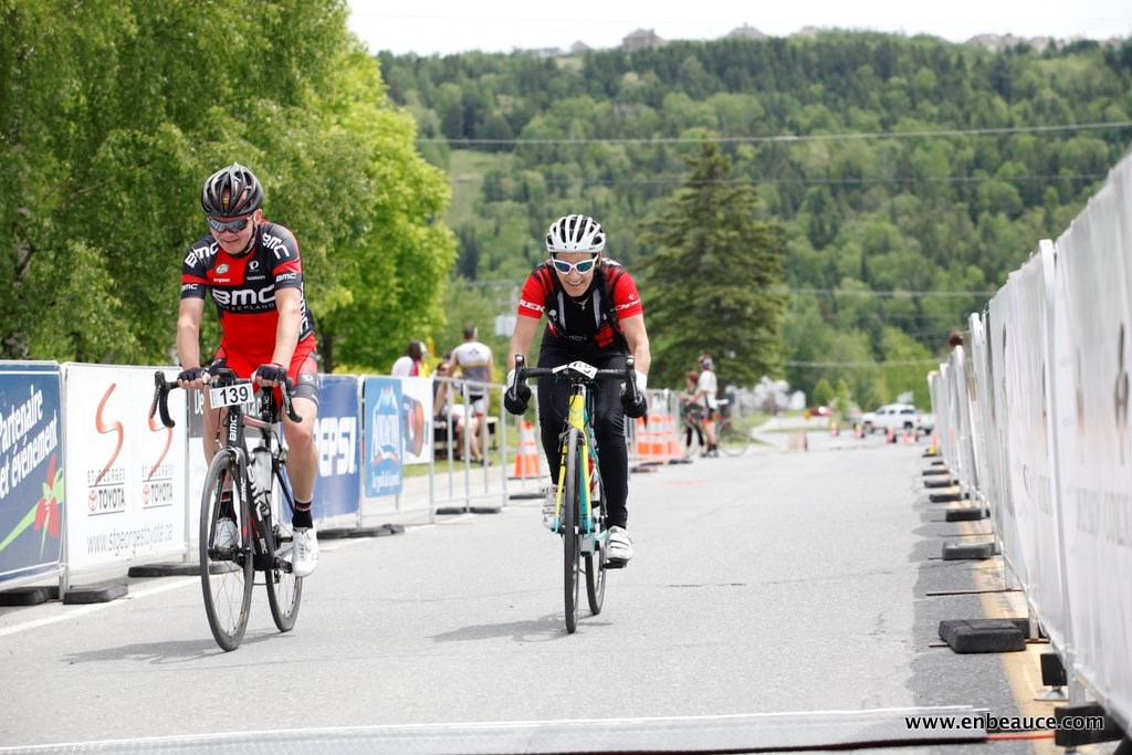 Alexandre Mathieu remporte le GranFondo Colnago 2015 sous un ciel idéal