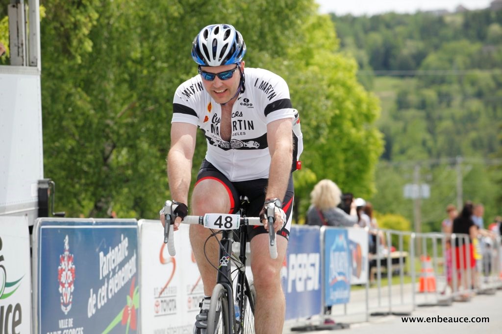 Alexandre Mathieu remporte le GranFondo Colnago 2015 sous un ciel idéal