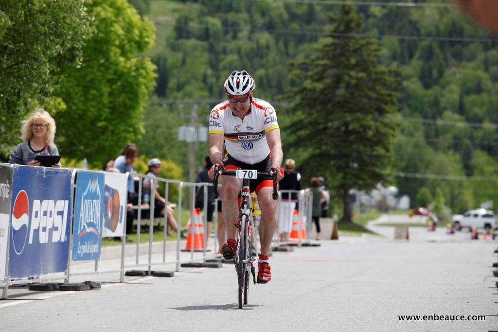 Alexandre Mathieu remporte le GranFondo Colnago 2015 sous un ciel idéal