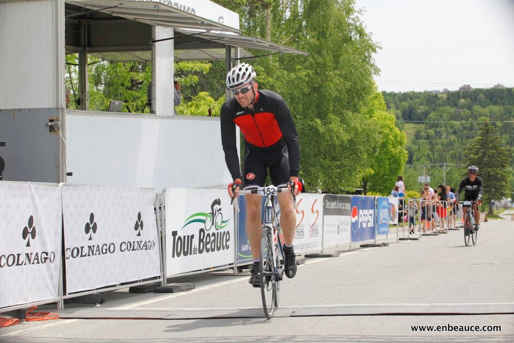 Alexandre Mathieu remporte le GranFondo Colnago 2015 sous un ciel idéal