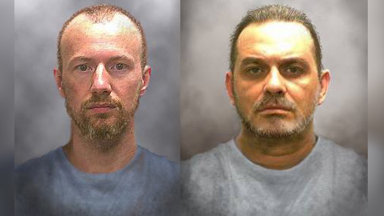 La police de l'État de New York a publié un portrait de ce que pourraient avoir l'air David Sweat (à gauche) et Richard Matt (à droite) dix jours après leur évasion.