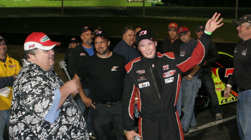 Hamlin se fait voler la vedette par Laperle et Lessard