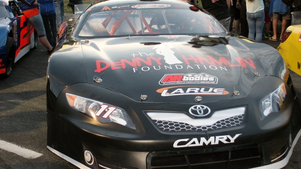 Hamlin se fait voler la vedette par Laperle et Lessard