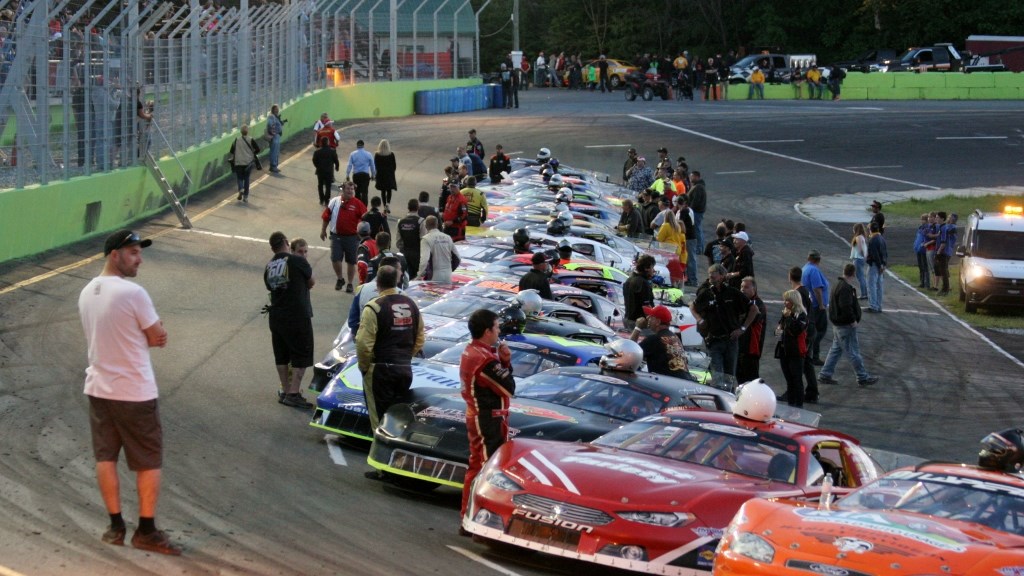 Hamlin se fait voler la vedette par Laperle et Lessard