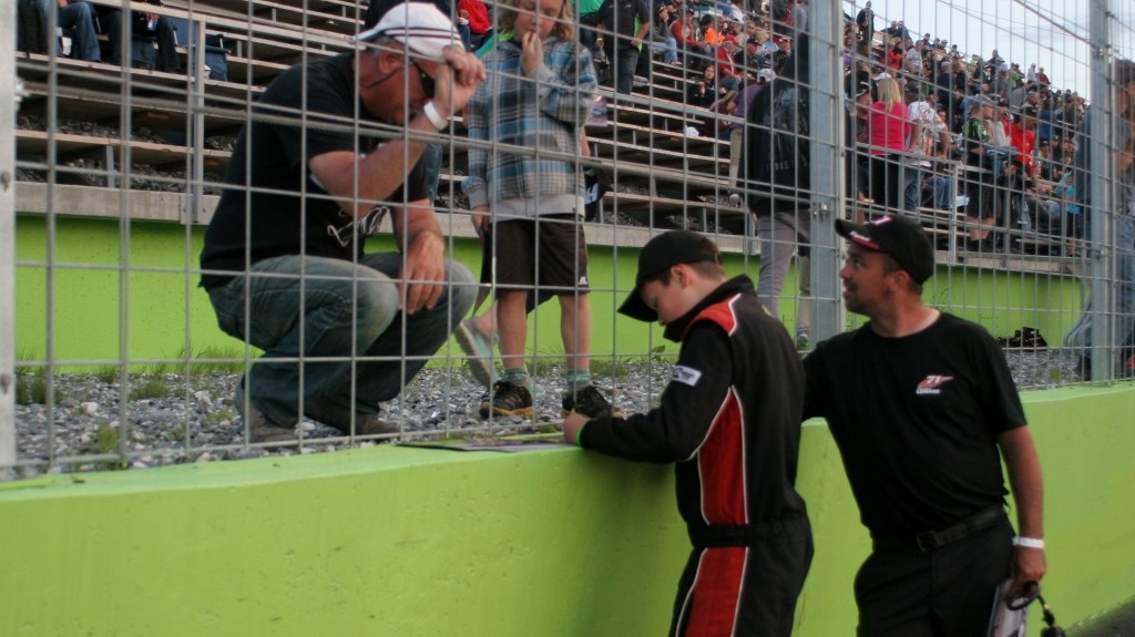 Hamlin se fait voler la vedette par Laperle et Lessard
