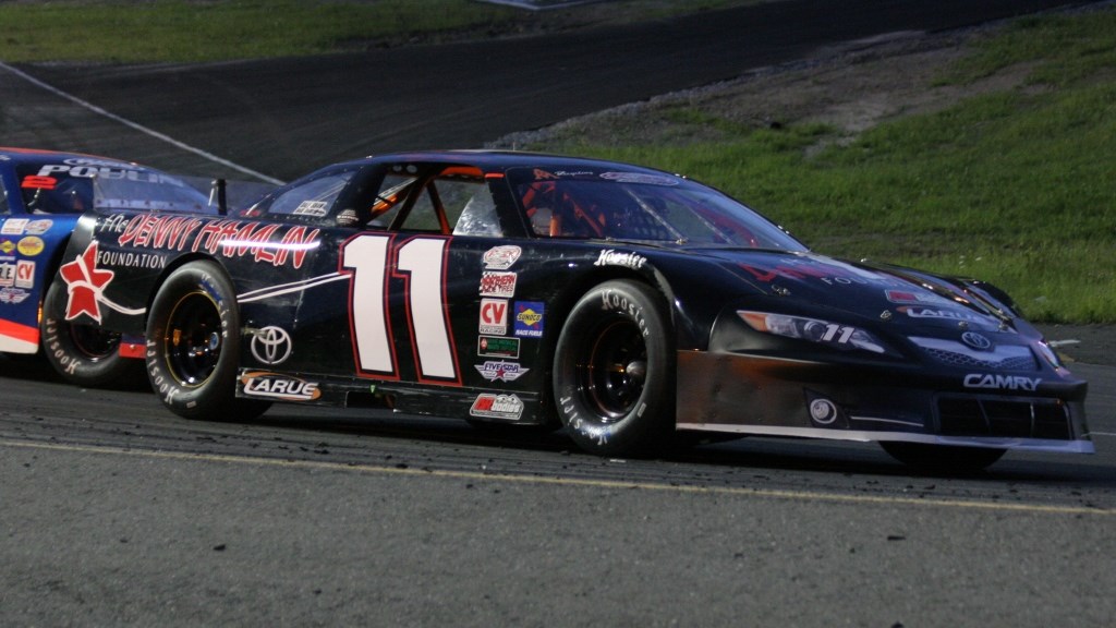 Hamlin se fait voler la vedette par Laperle et Lessard