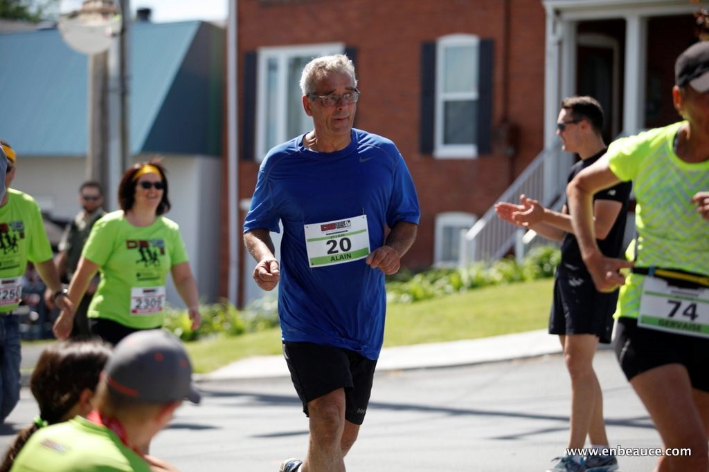 Voyez les sourires des participants du DB 2015 (970 photos)