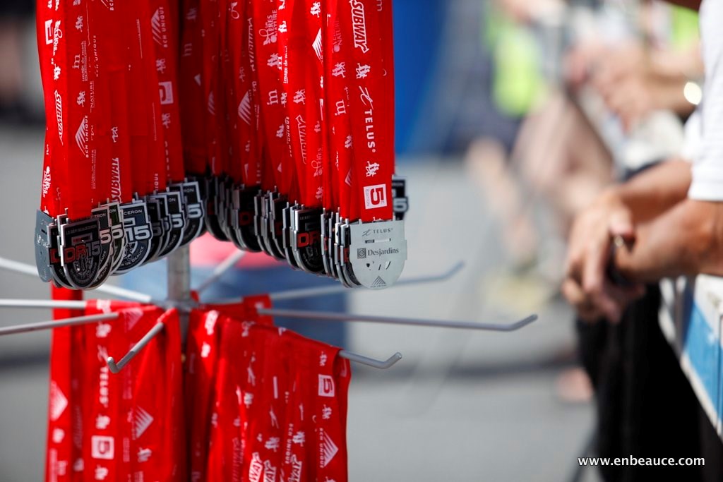 Voyez les sourires des participants du DB 2015 (970 photos)